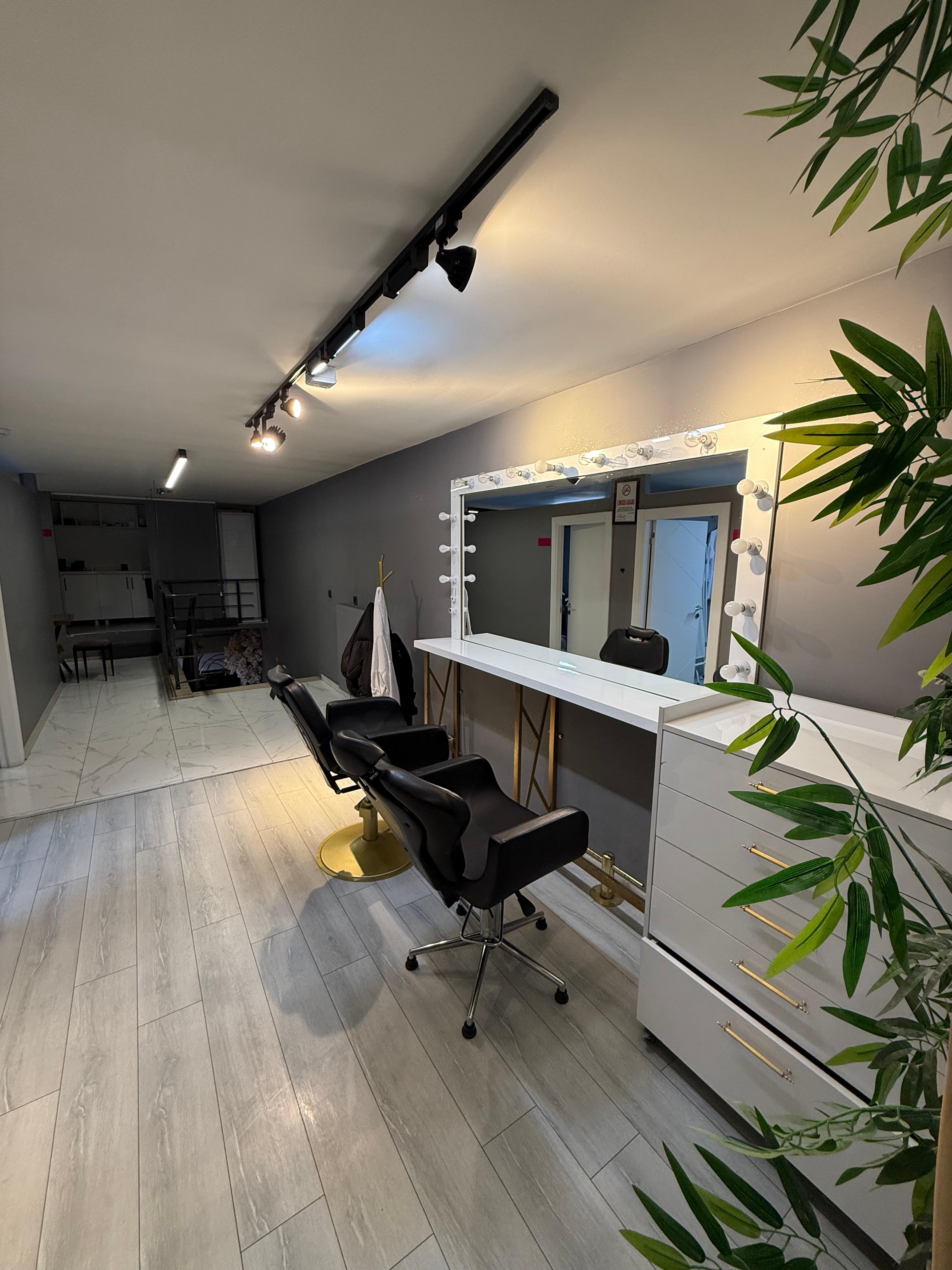 Saç Tasarım İstasyonu